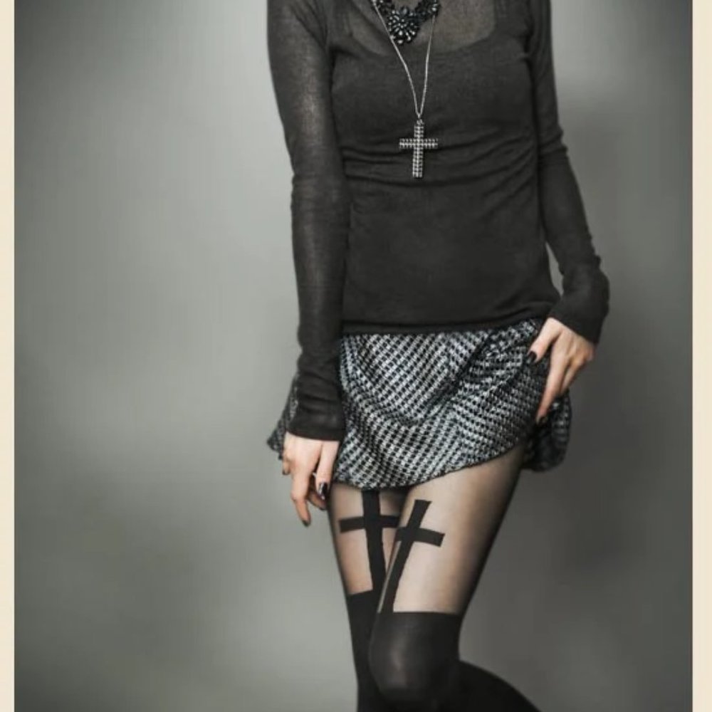 Heavy Red Fortified Rebellion Skirt - Size Medium - Picture 4 of 4